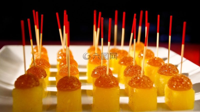 干锅底料的秘籍：揭秘正宗做法的关键要素**